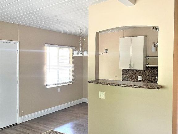 3rd image of 850 S Rosemead Blvd APT 16