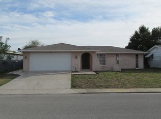 7500 San Carlos Dr, Pt Richey, FL 34668