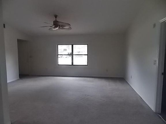 4th image of 7107 Lakeland Blvd