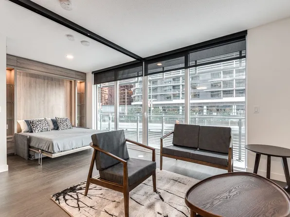 89 Nelson St #210, Vancouver, BC V6Z 0E7