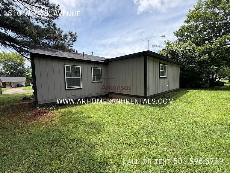 810 W Park Ave — Photo 11