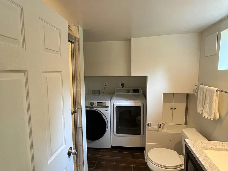 3440 Skyview Ter — Photo 45