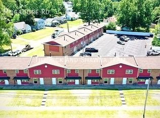 2176 Mogadore Rd, Akron, OH 44312