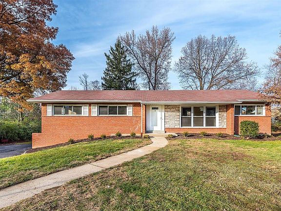 2nd image of 4 Price Meadows Dr