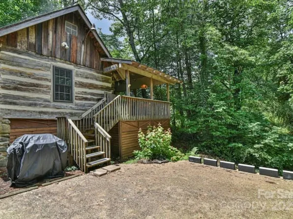 716 9th St, Black Mountain, NC 28711