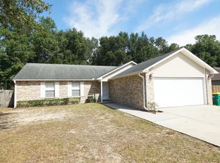 3401 Skymaster Ct, Crestview, FL 32539