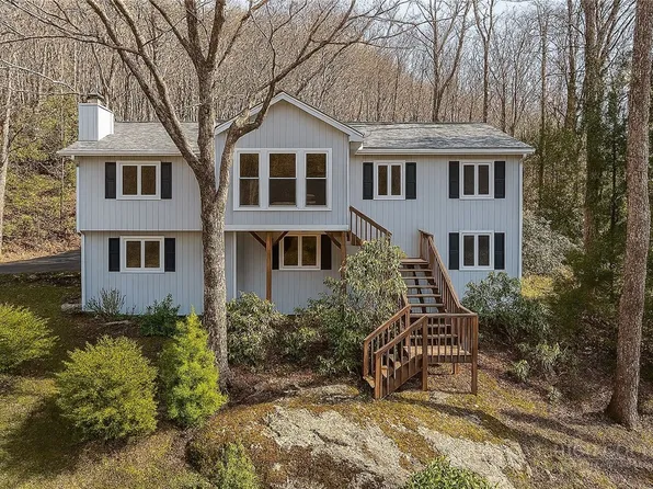 220 Woodwinds Lane, Seven Devils, NC 28604
