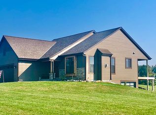 N88W34860 Mapleton Rd, Town Of Oconomowoc, WI 53066