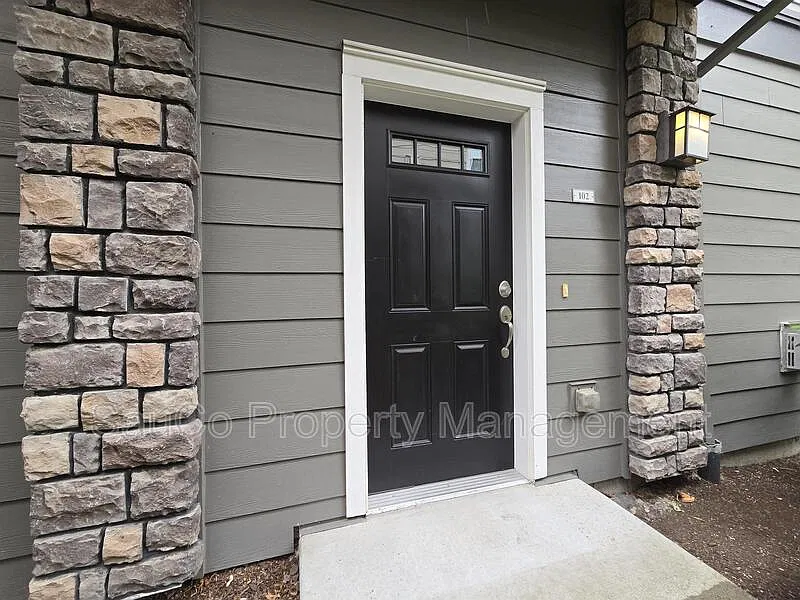 1 bed, 1.0 bath, 793 sqft, $1,595 — Photo 3