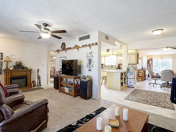 3rd image of 9434 W Arrowhead Dr