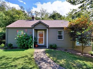 114 Buehner Dr, Pittsburgh, PA 15237