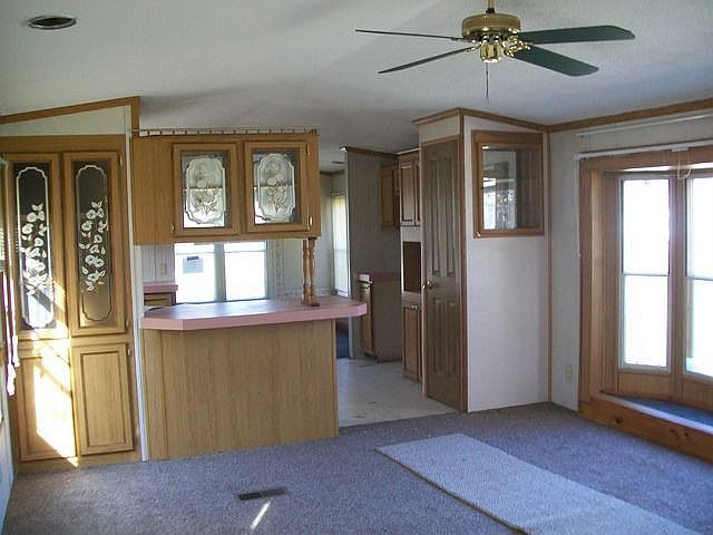 2nd image of 1433 Georgia St