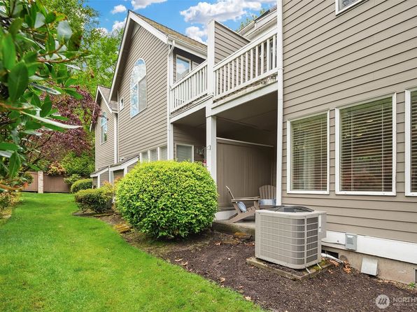 10005 NE 37th Court #106, Kirkland, WA 98033