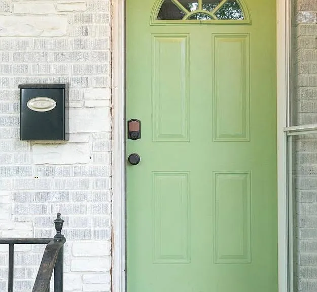 1735 Woodland Dr — Photo 13