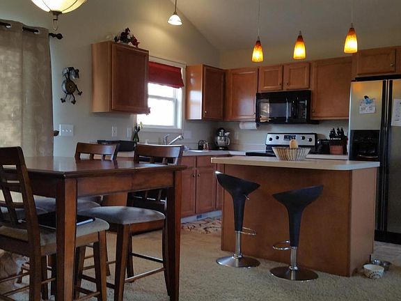 2nd image of 6876 Northway Dr NE