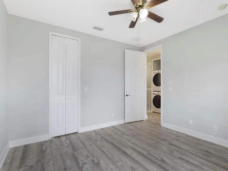 3028 Waterside Cir — Photo 24