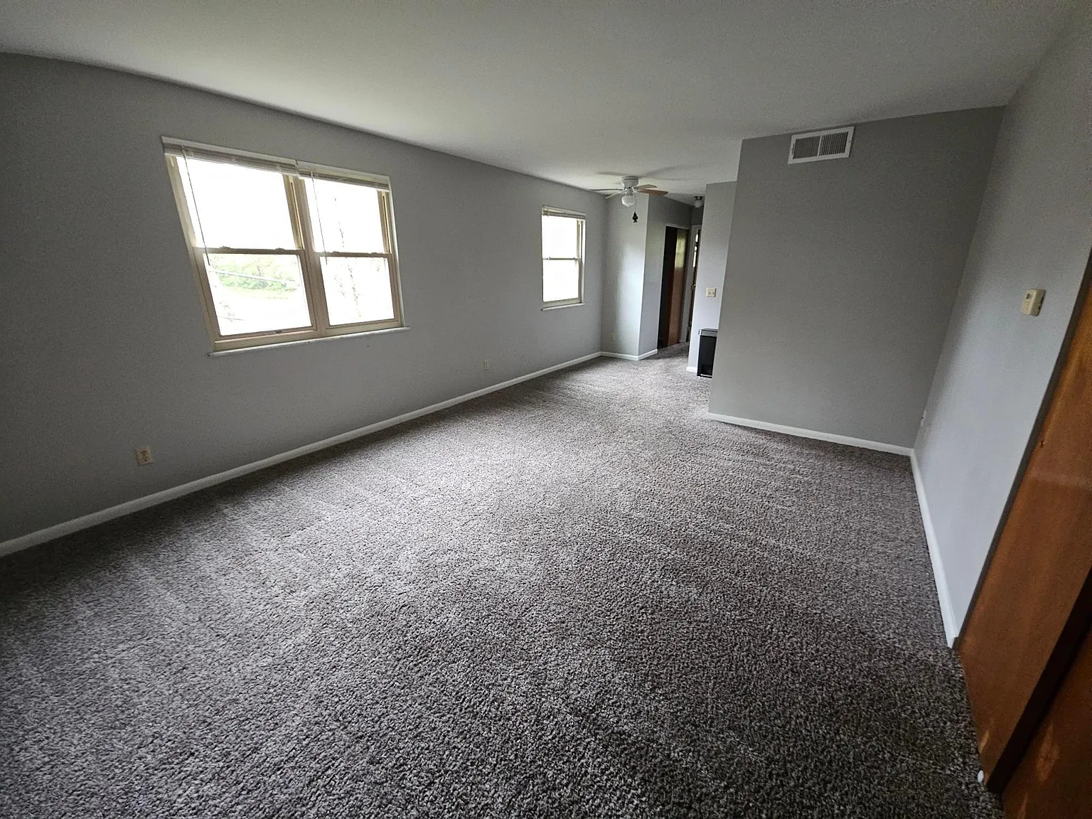 1 bed, 600 sqft, $1,180 — Photo 2