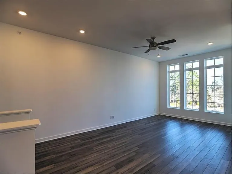 155 Devore Rd — Photo 10
