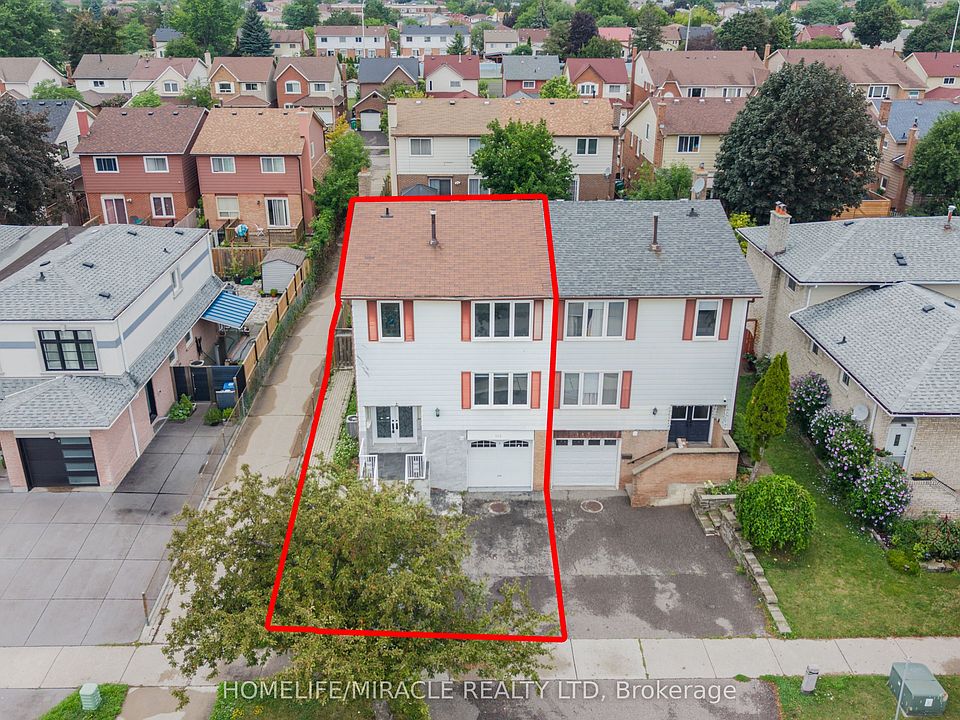 1st image of 115 Bruce Beer Dr
