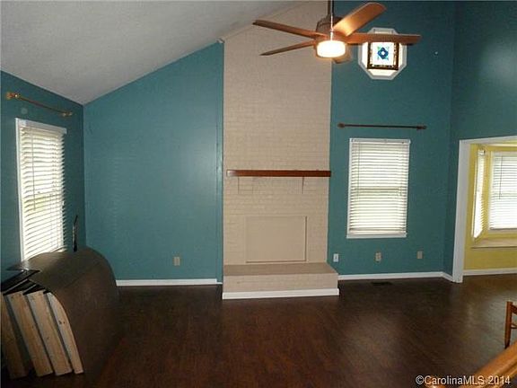 3rd image of 4325 Gelinda Ct