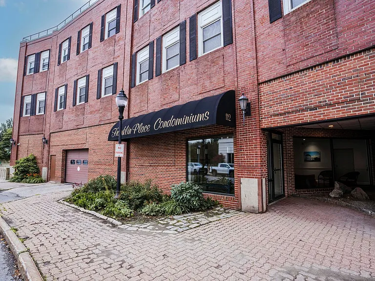 112 Franklin St #C8 — Photo 7