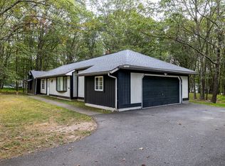 234 Upper Ridge Dr, Effort, PA 18330