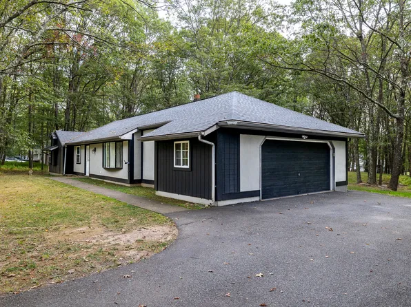 234 Upper Ridge Dr, Effort, PA 18330