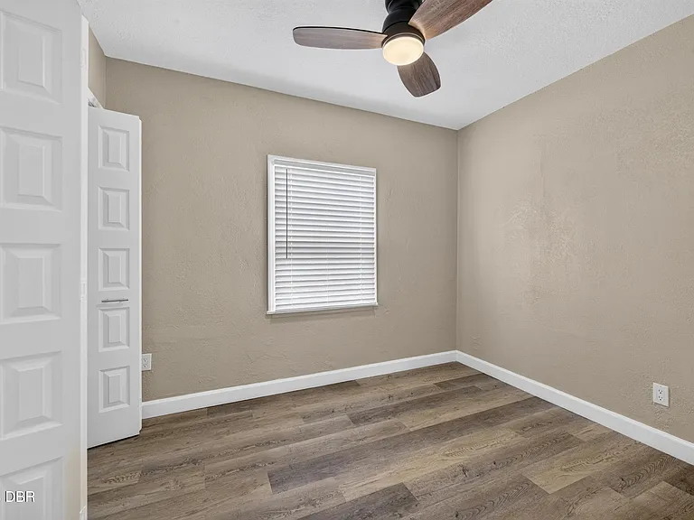 398 Golf Blvd — Photo 15