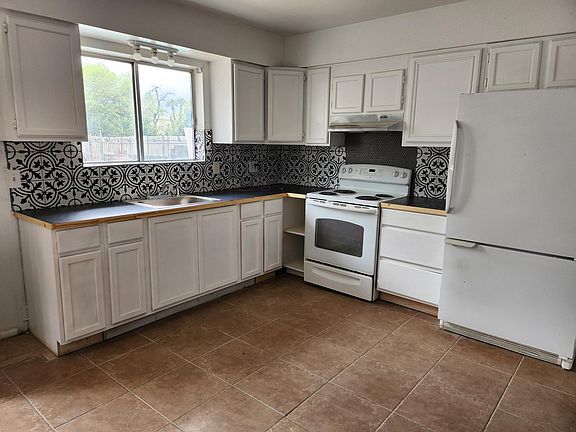 2nd image of 7219 N 35th Ave