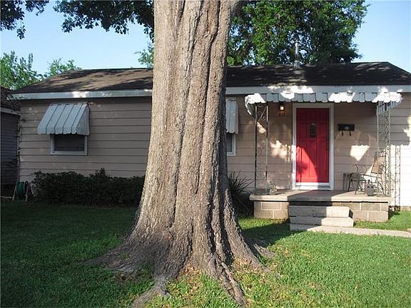2nd image of 613 Zinnia Ave
