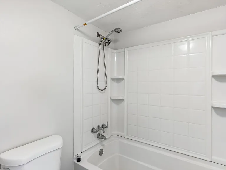4609 W North B St #111 — Photo 18