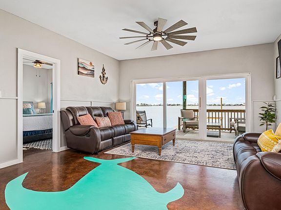 5th image of 139 Lakeshore Dr