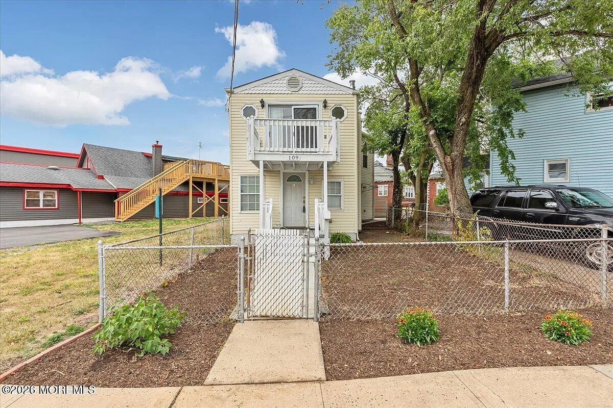 2 bed, 1.5 bath, 1152 sqft, $2,900 — Photo 3
