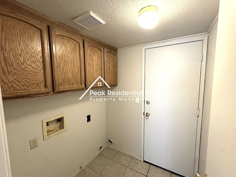 5621 Summit Dr — Photo 15