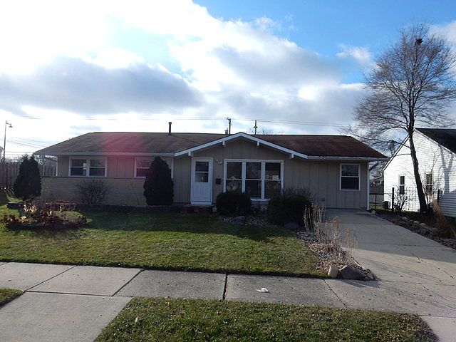 1st image of 319 Stratford Cir