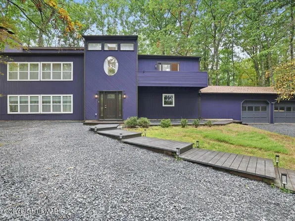6138 Wales Ct, East Stroudsburg, PA 18301