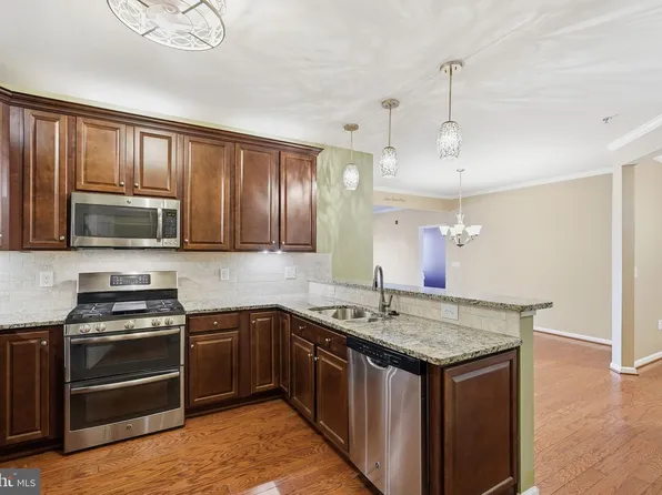 24637 Woolly Mammoth Ter Unit 205, Aldie, VA 20105