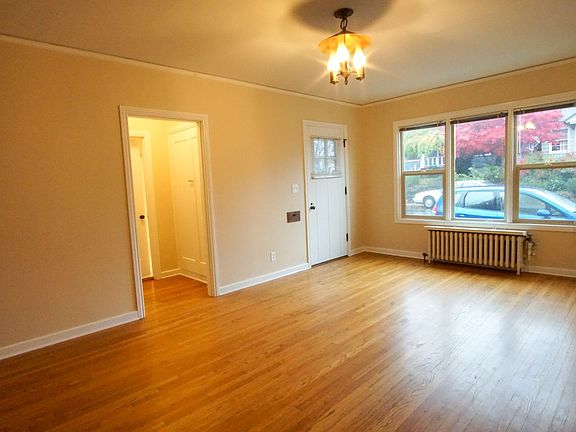 2nd image of 1511 NE 45th Ave APT 11