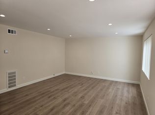330 Cameron Pl #2, Glendale, CA 91207