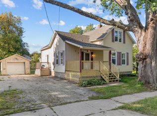 715 W Commercial St, Appleton, WI 54914