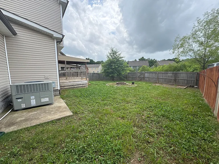 612 Fox Path Ln — Photo 17