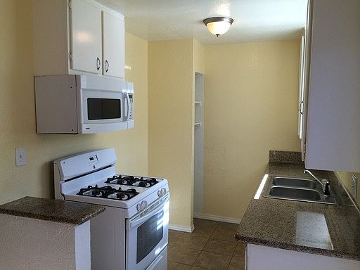 1st image of 1344 3/4 W 94th St
