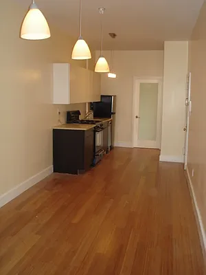 Rented by Nooklyn NYC LLC | media 18