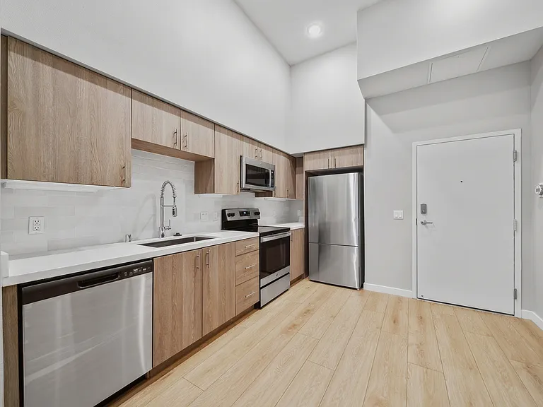 Stateside Student Housing — Photo 7