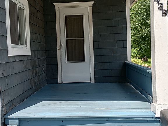 2nd image of 437 Fairchild Ave