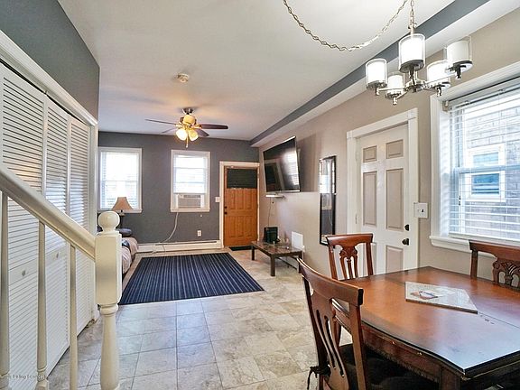 5th image of 78 Rhine Ave
