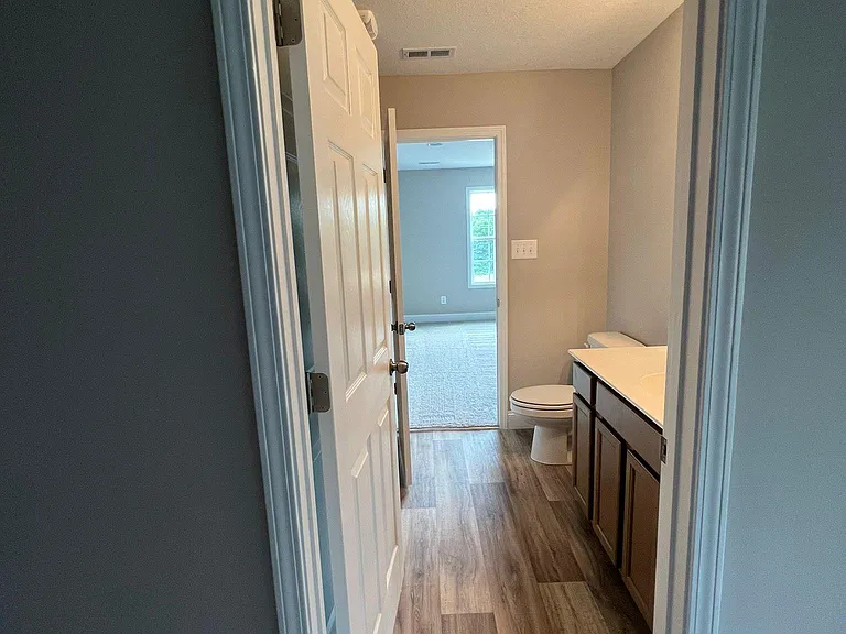 4864 Stoneyhurst Ln — Photo 27