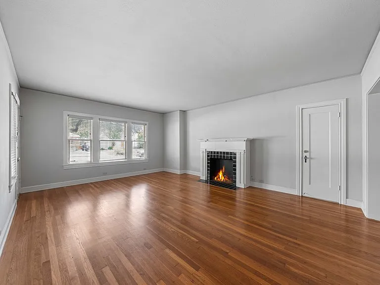 109 W Norwood Ct #2 — Photo 5