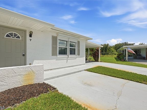 4th image of 7 Dutch Iris Ln