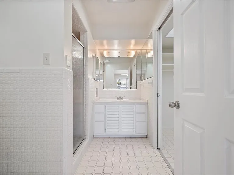 110 Gulfview Rd — Photo 20
